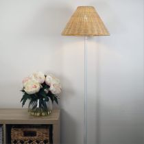 BELIZE FLOOR LAMP WHITE w/ RATTAN SHADE SL98853WH