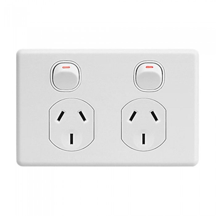 Clipsal C2025 | Double Power Point Twin Switch, Classic, 250V, 10A | C2025-WE